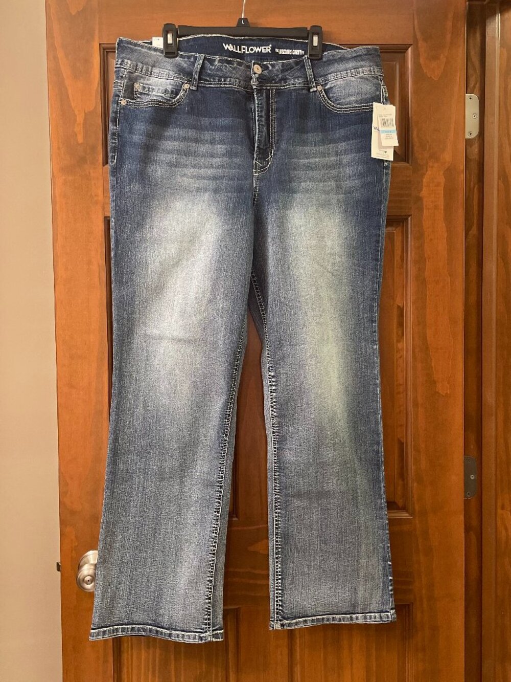 NEW with tags Wallflowers Size 20 Regular Length Jeans - Luscious Curvy Bootcut